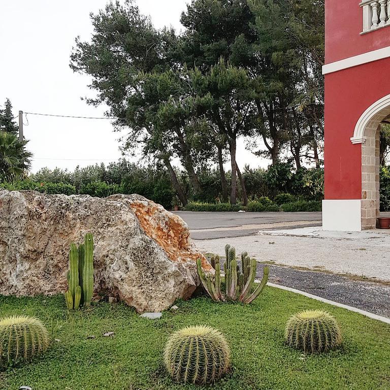 Tenuta Cavalieri Leverano Bagian luar foto